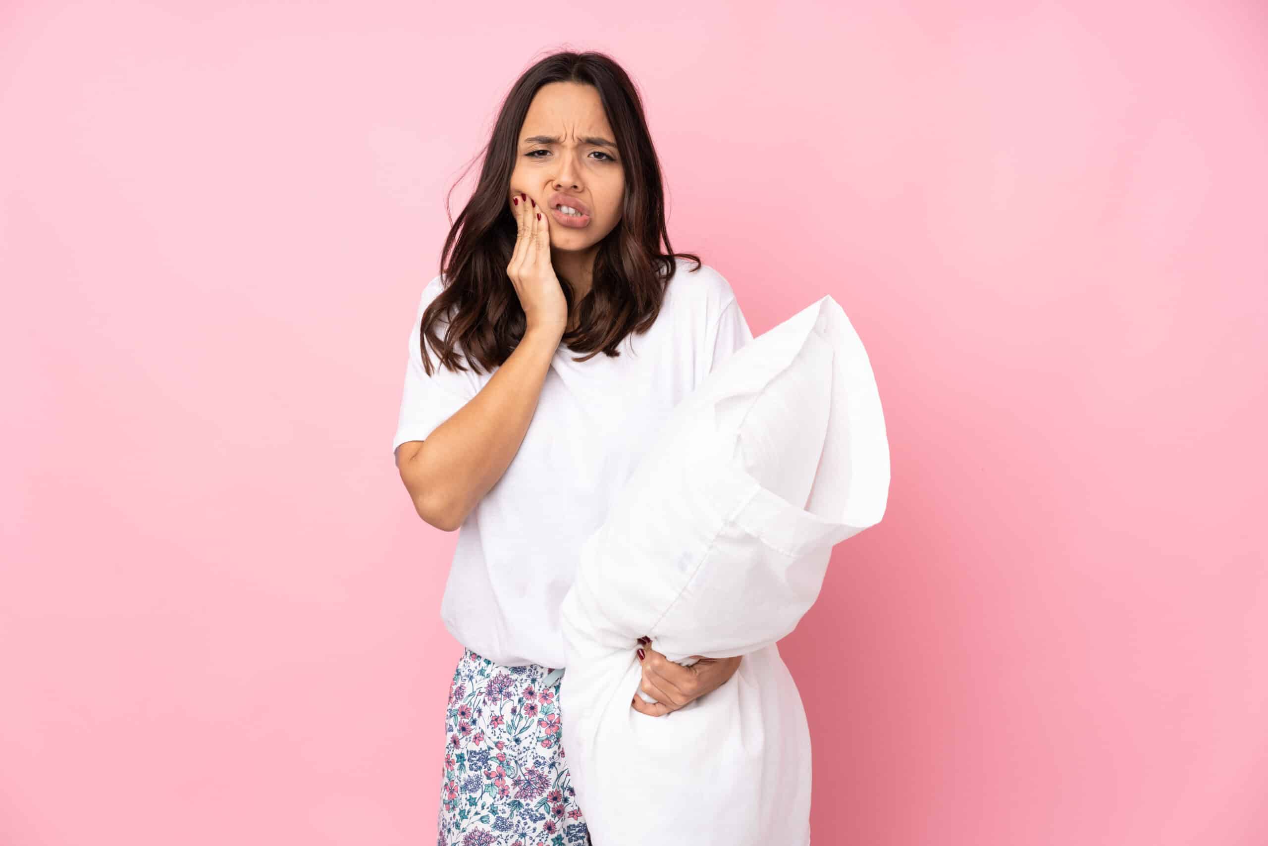 should-you-be-wearing-a-nightguard