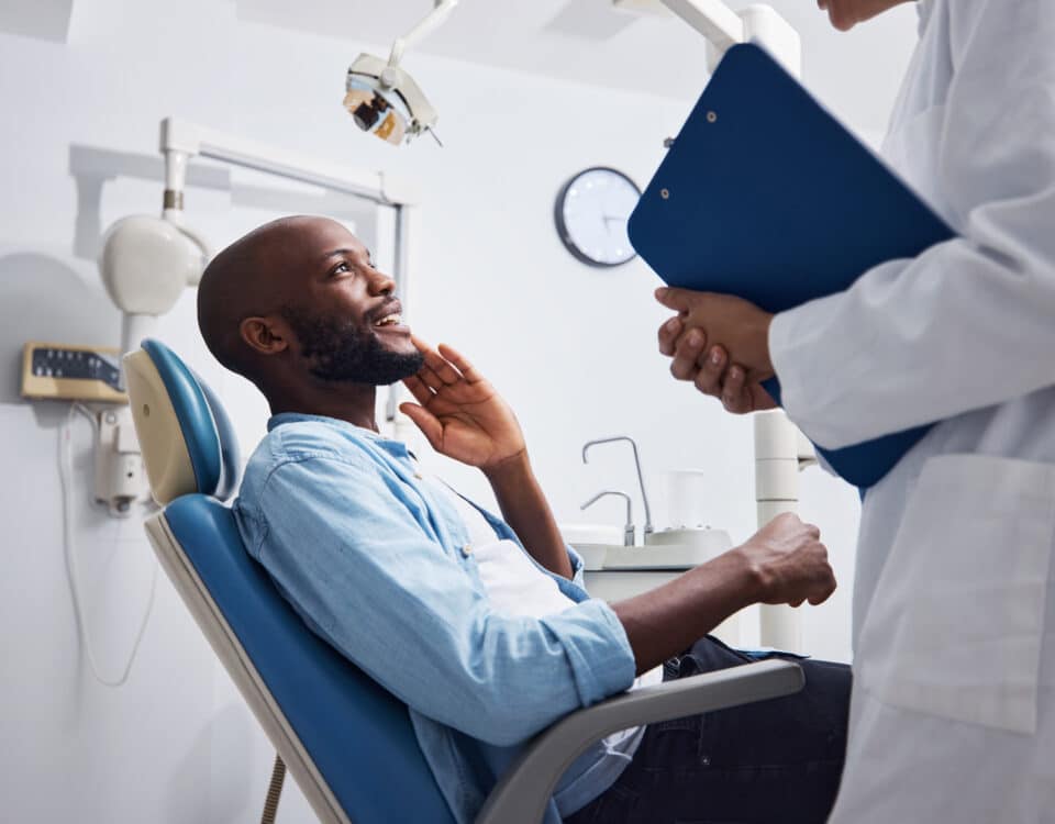 the-importance-of-oral-cancer-screenings-at-the-dentist