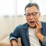 toothache-or-dental-emergency-how-to-distinguish-between-the-two